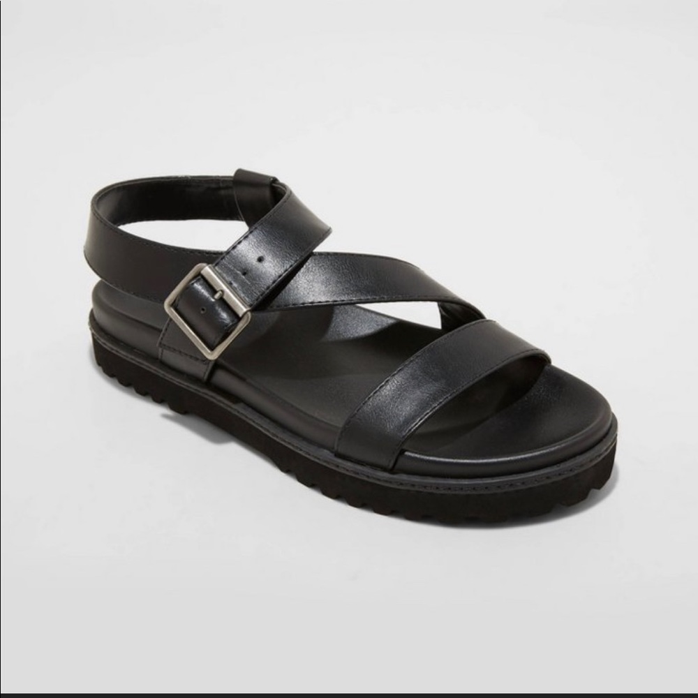 Universal thread sandals